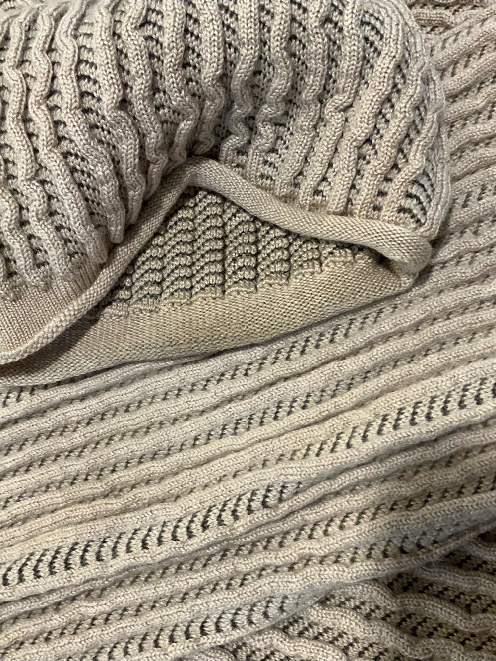 Giorgio Armani Tan Ribbed Sweater - Picture 13 of 14